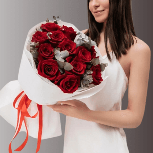 12 red rose bouquet delivery in istanbul