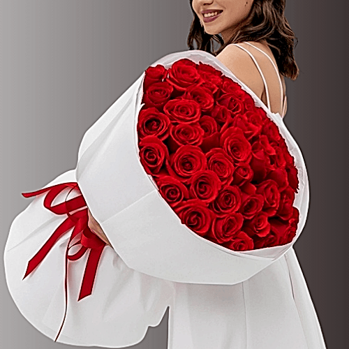 51 red rose bouquet delivery in istanbul
